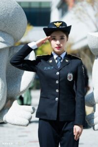 #TTTY 1393	 Mười Năm Để Học Cách Quên Anh